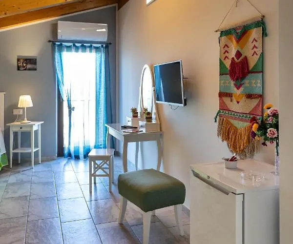 La Canfora Couette-café 3*